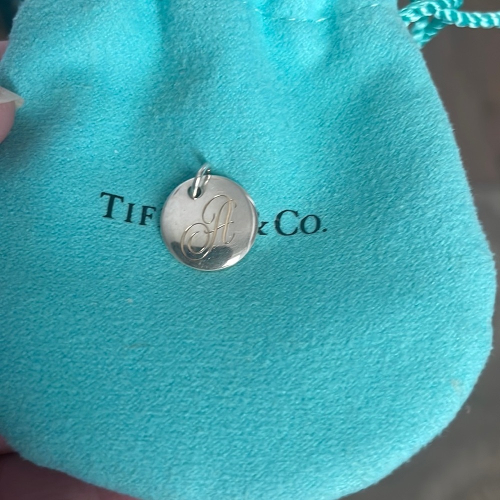 🚫SOLD🚫Tiffany & Co Notes Initial Charm